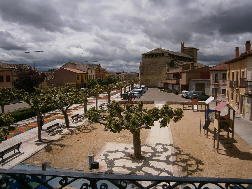 Hotel Apartamento Pension La Via Lactea Frómista Zewnętrze zdjęcie